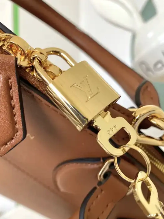 IT VUITTON LOCK MM LOUIS 0516